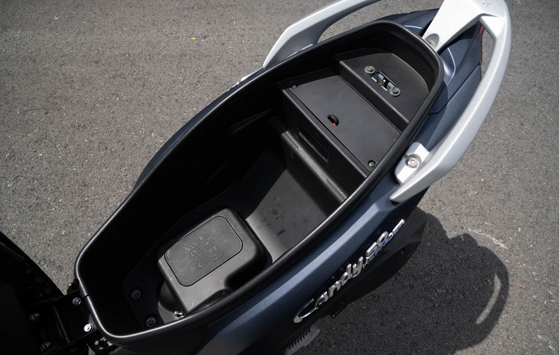 Xe Ga 50cc KYMCO Candy Hermosa X&aacute;m Xi Măng