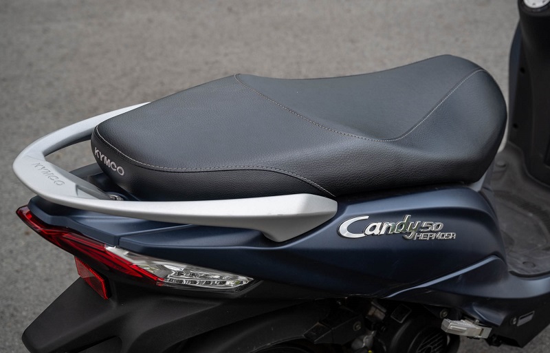 Xe Ga 50cc KYMCO Candy Hermosa X&aacute;m Xi Măng