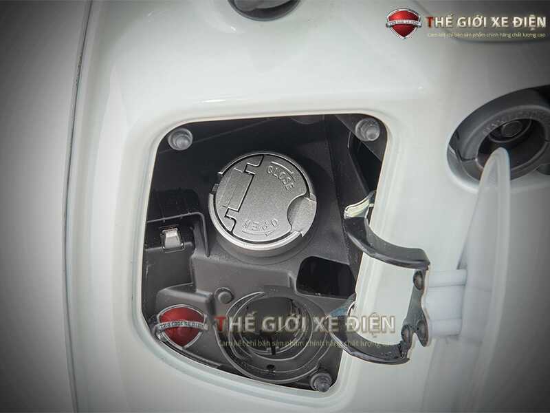 Xe Ga 50cc SYM Attila Sơn Nh&aacute;m