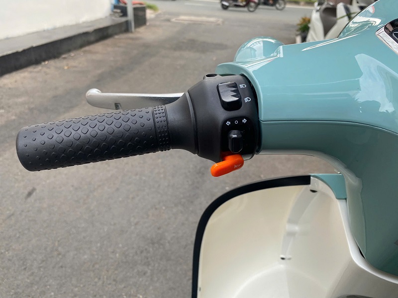 Xe M&aacute;y Điện Dibao Creer Nile C&agrave;ng Nh&ocirc;m Đ&uacute;c