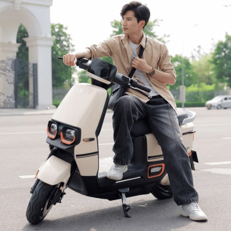 Tại sao ắc quy xe điện của bạn "già" nhanh thế? 10 dấu hiệu cảnh báo và cách phòng tránh hiệu quả