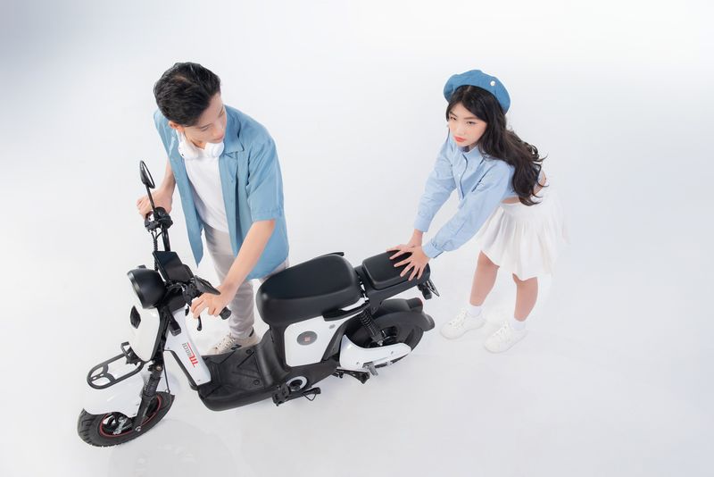 Chi tiết giá xe Osakar Mandi – Mẫu xe điện thời trang giá mềm