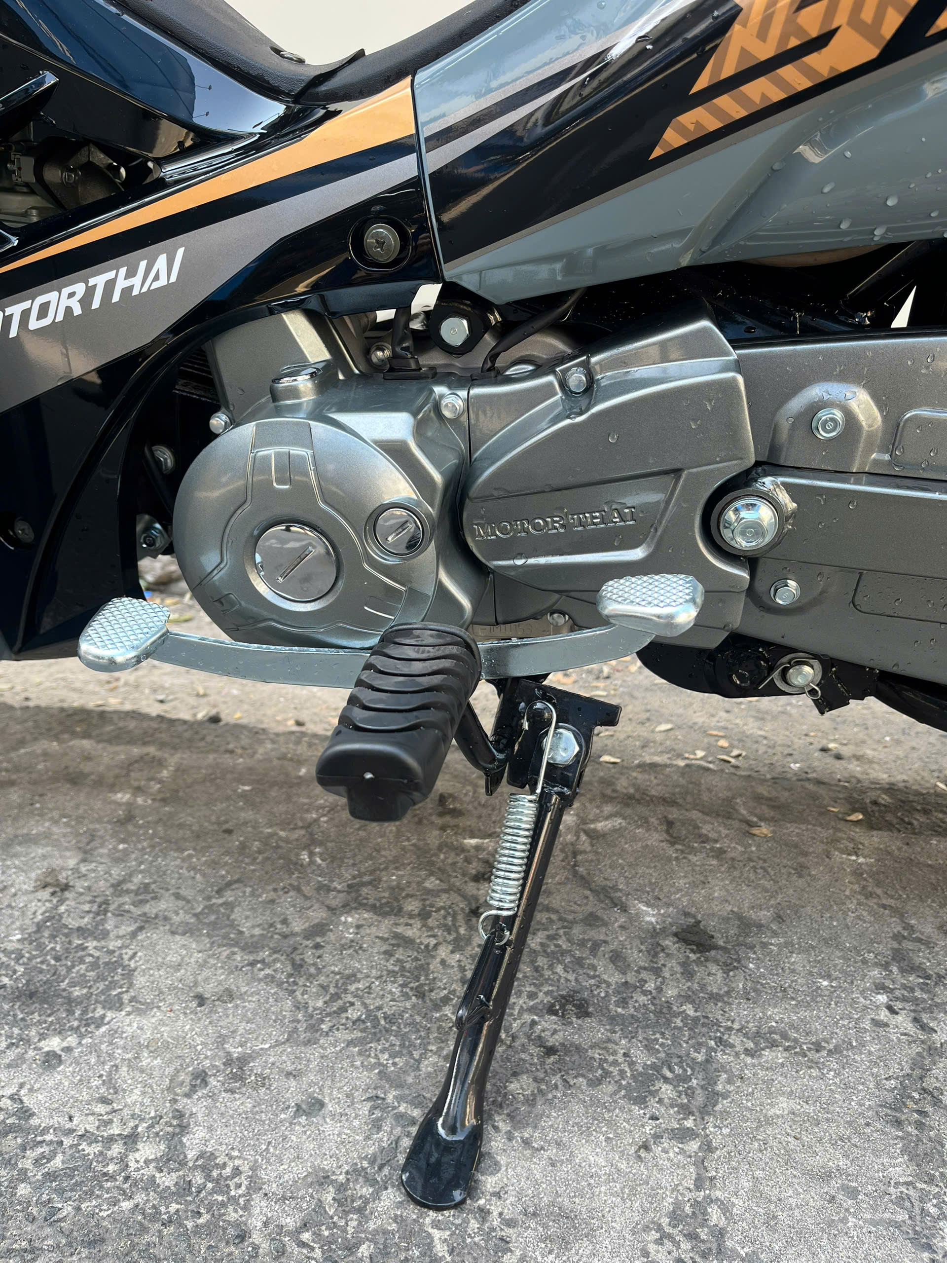 Xe số 50cc Sirius Motor Th&aacute;i