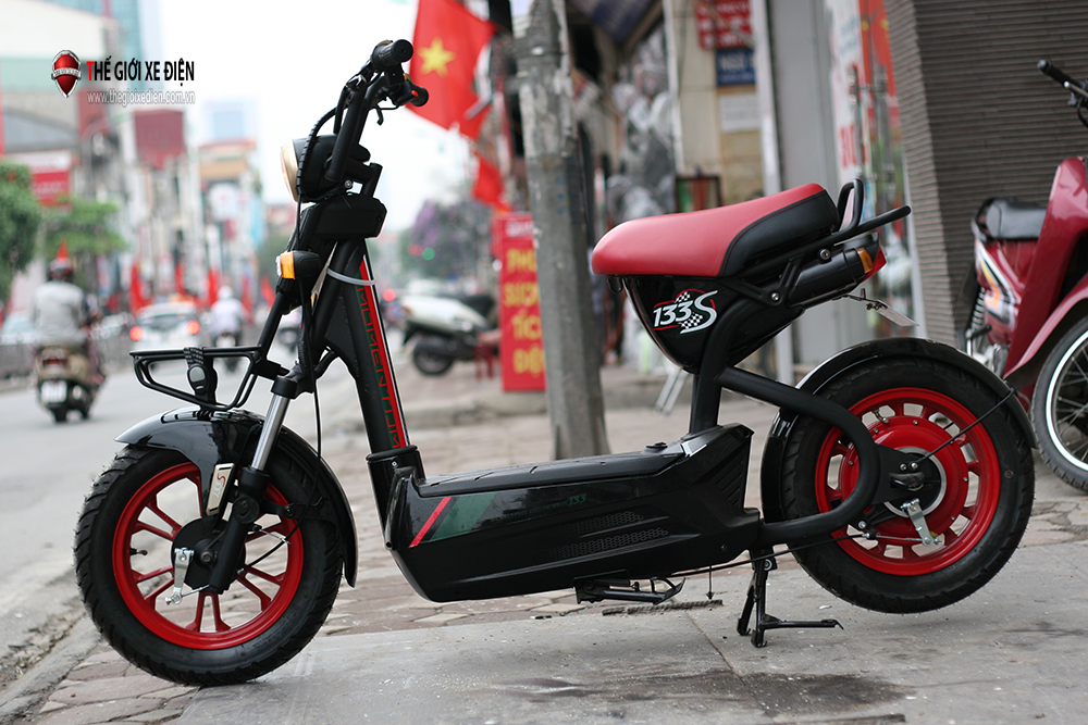 Xe đạp điện giant m133s có thiết kế nổi bật với kiểu dáng trẻ trung, cá tính