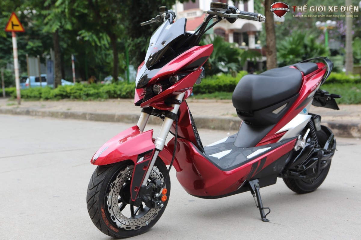 Mua xe máy điện Jeek One Dibao để thỏa sức đam mê trẻ